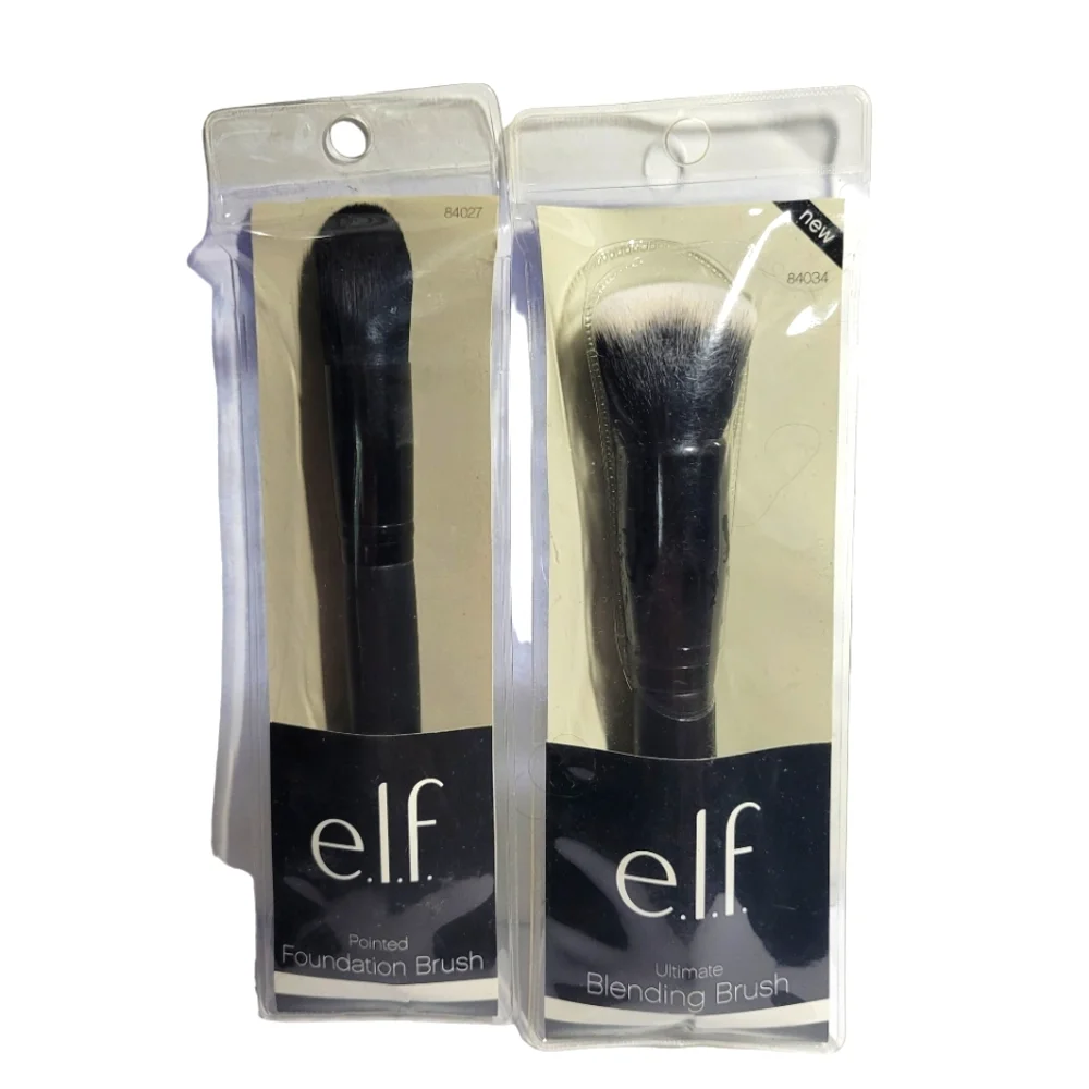 NWOT ELF Foundation & Blending Cosmetic Brush Duo